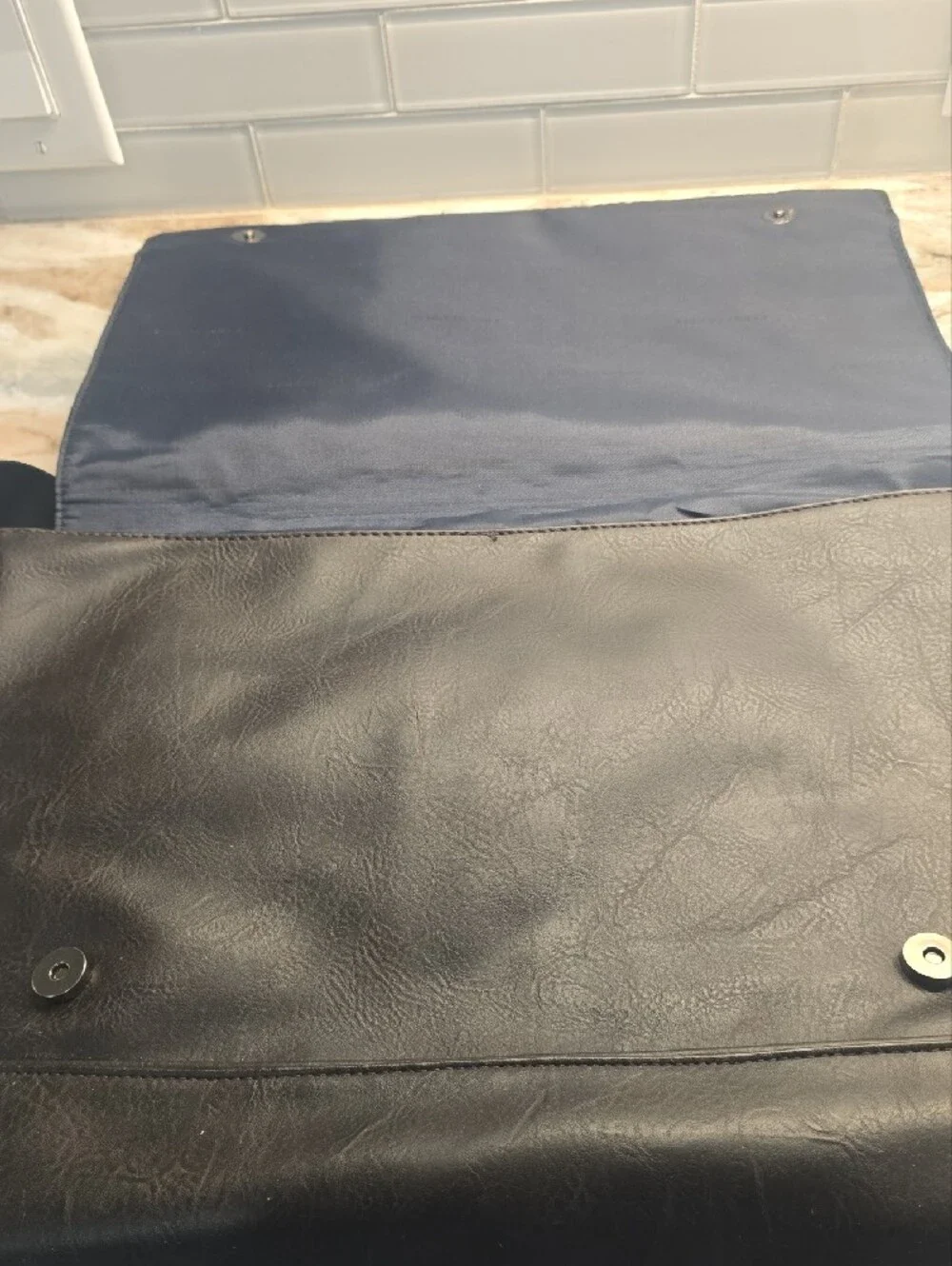 Kenneth Cole Reaction Dark Brown Leather-Style Messenger Bag